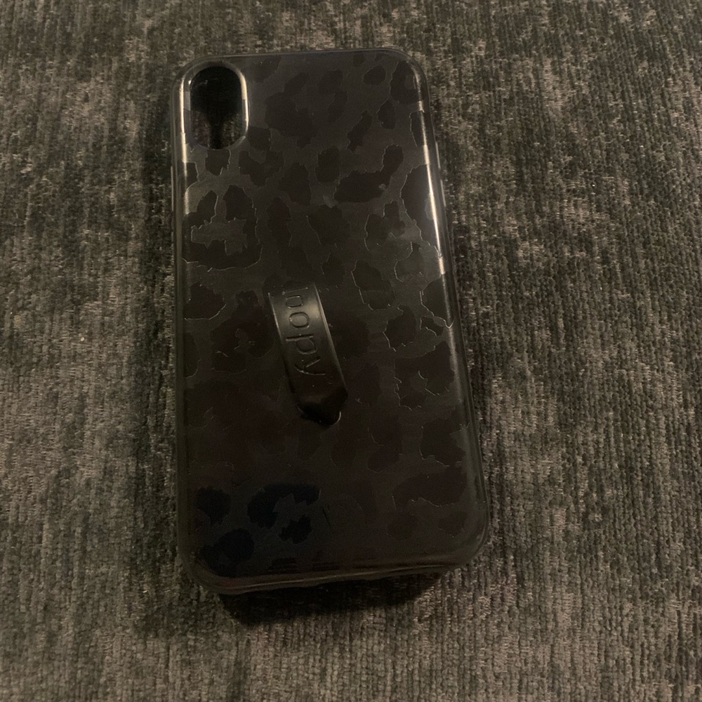 Iphone xr loopy case righty